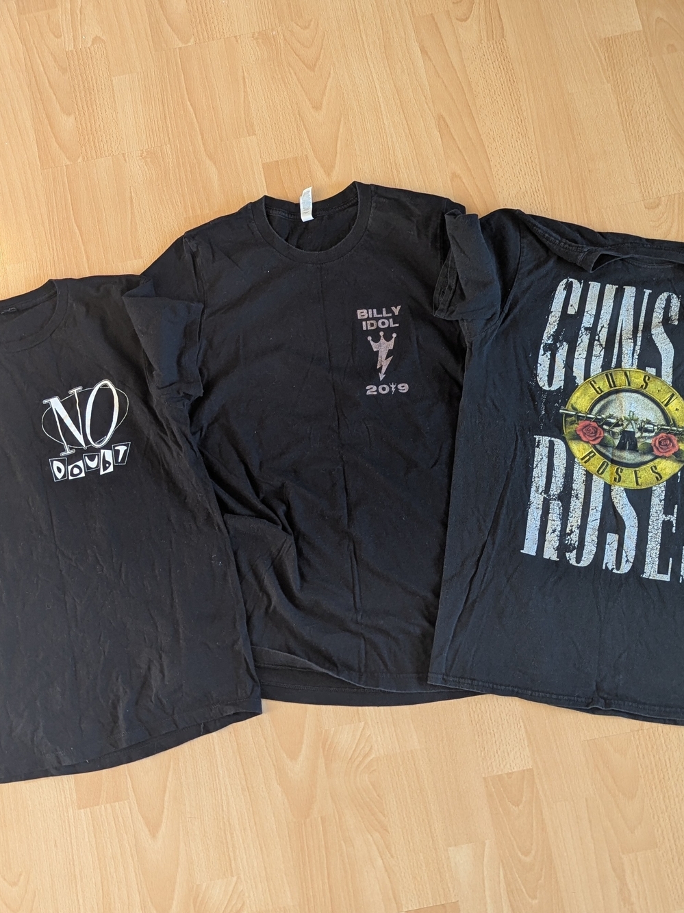 Lot Of Graphic-Band Tees